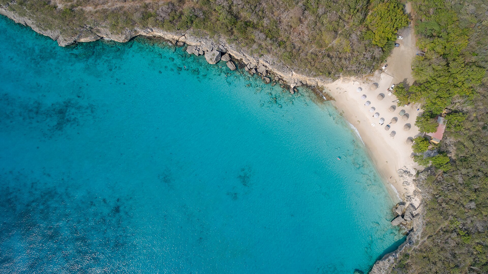 Kleine Knip (Playa Kenepa Chiki) from above, Westpunt, Curaçao